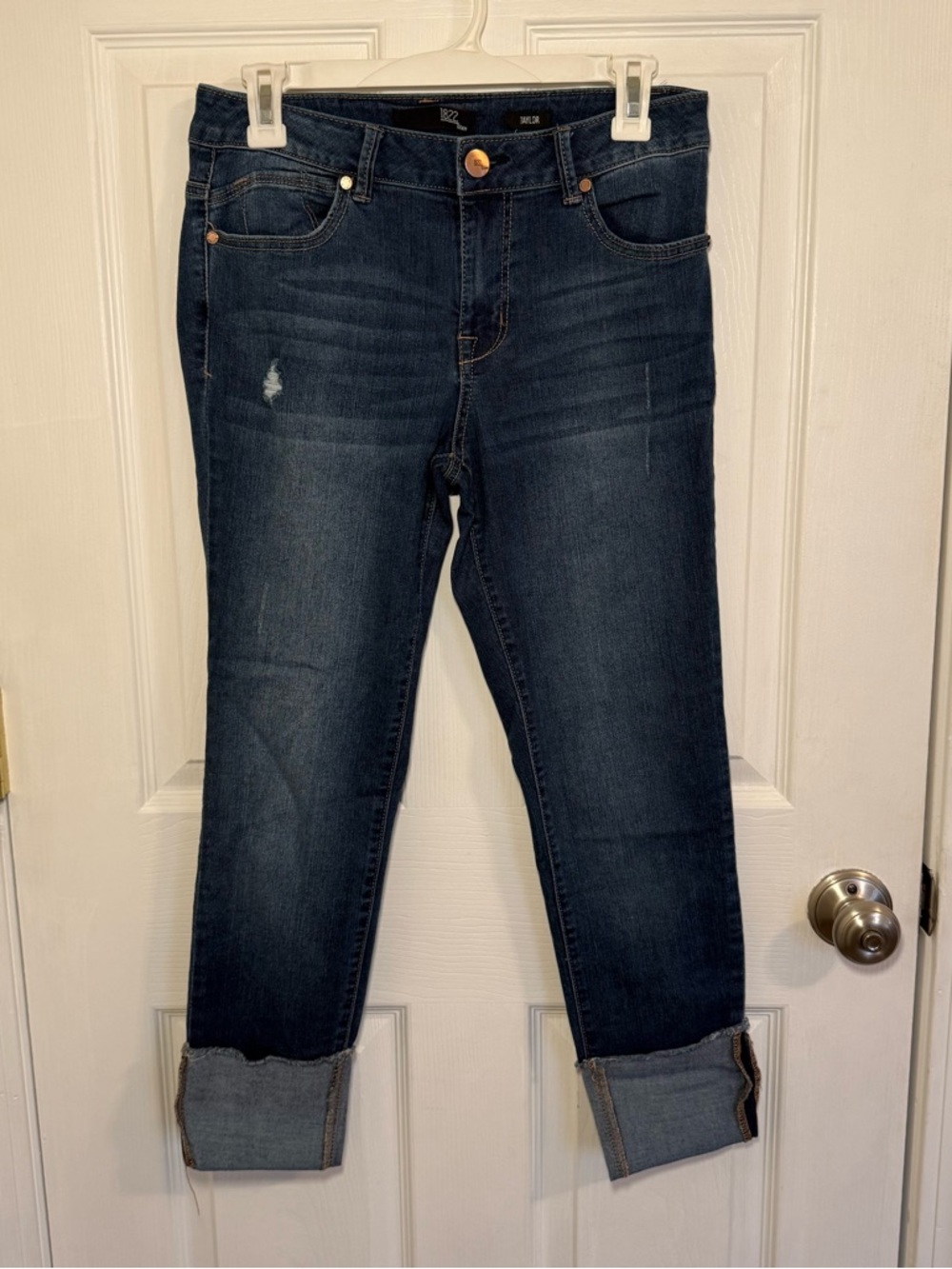 1822 Taylor Dark Wash Cuffed Skinny Jeans